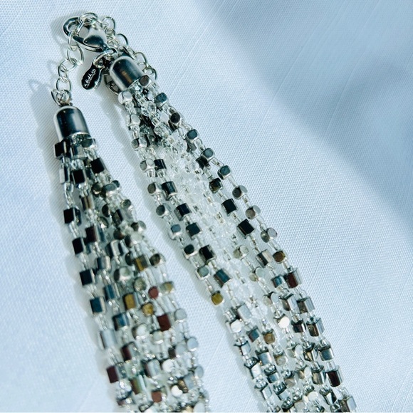 CHICO’S Elegant Silver and Clear Seed Bead Necklace - Picture 2 of 7